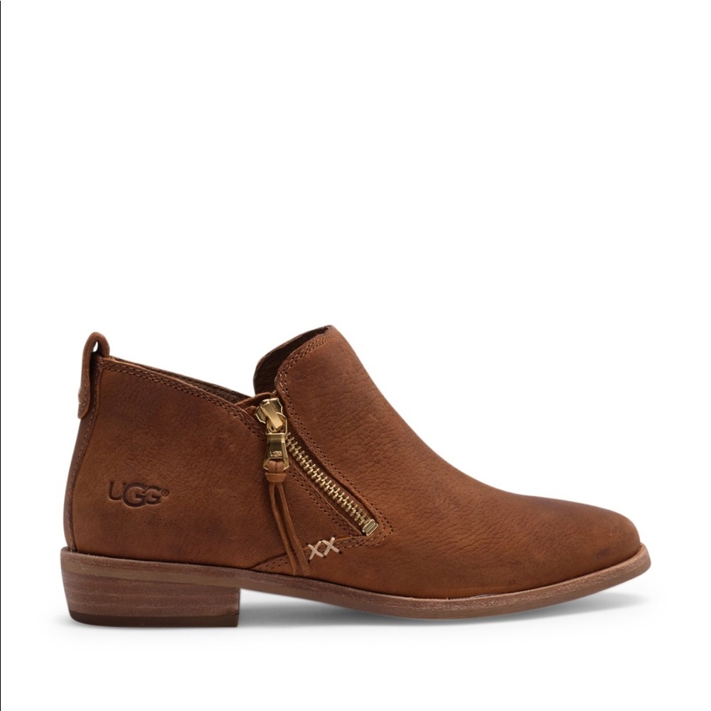 Ugg Glee boots